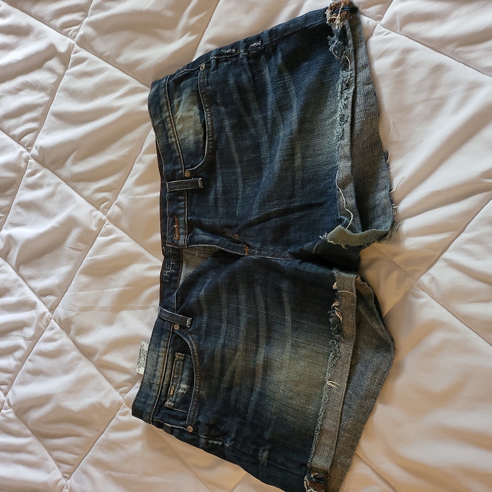 Joes jeans blue jean distressed shorts size 31